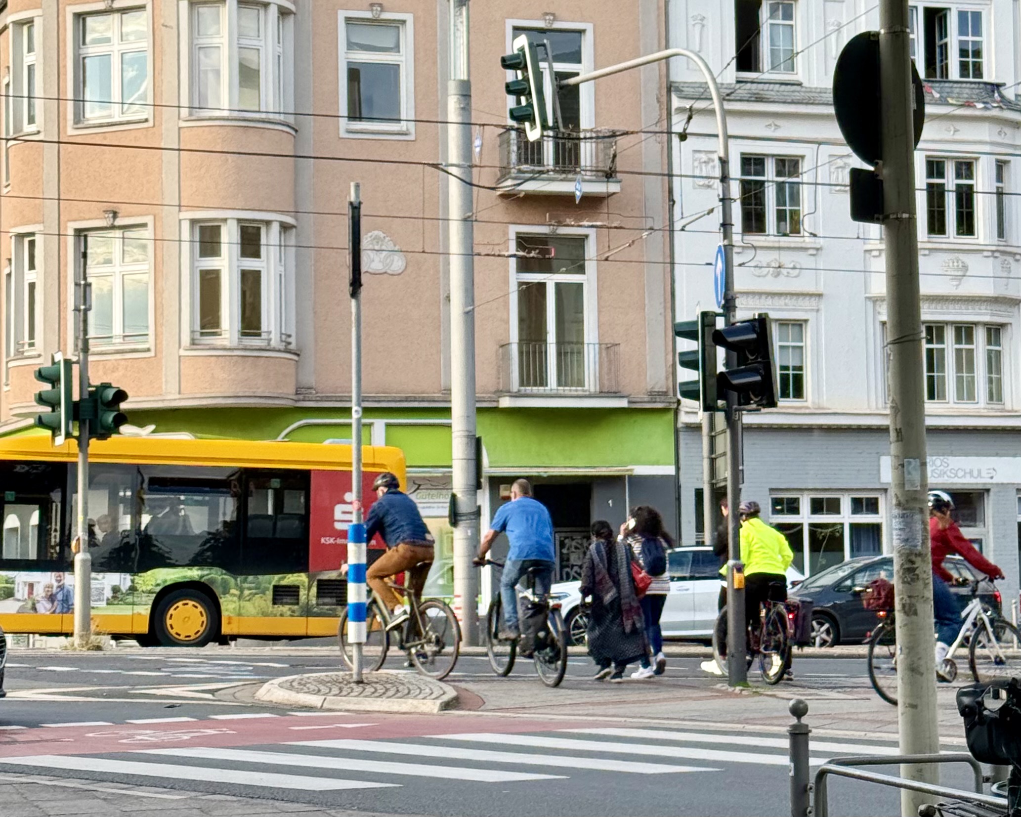 Mehr Platz: Stadt optimiert Radverkehr in Beuel